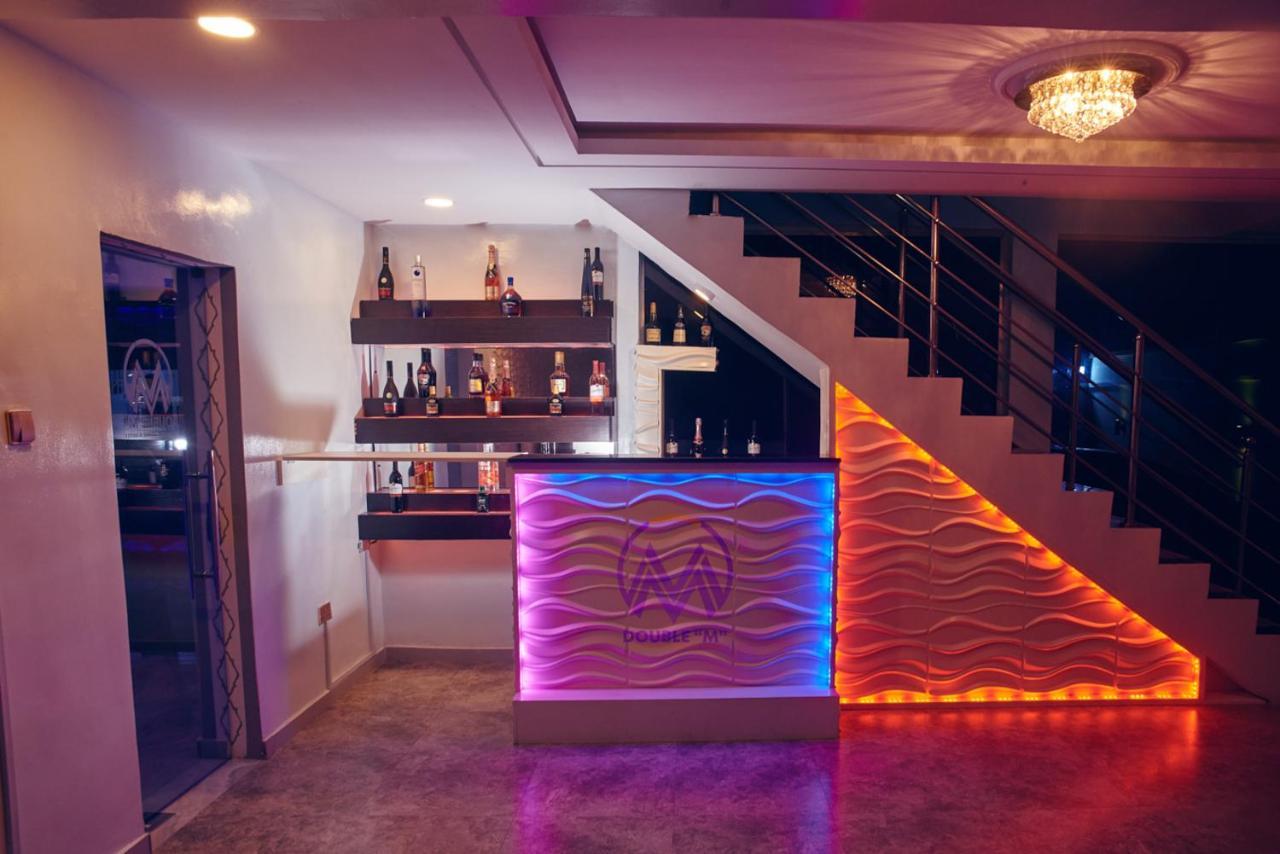 Double M Exquisite Suites And Lounge Lekki Ogombo Ngoại thất bức ảnh
